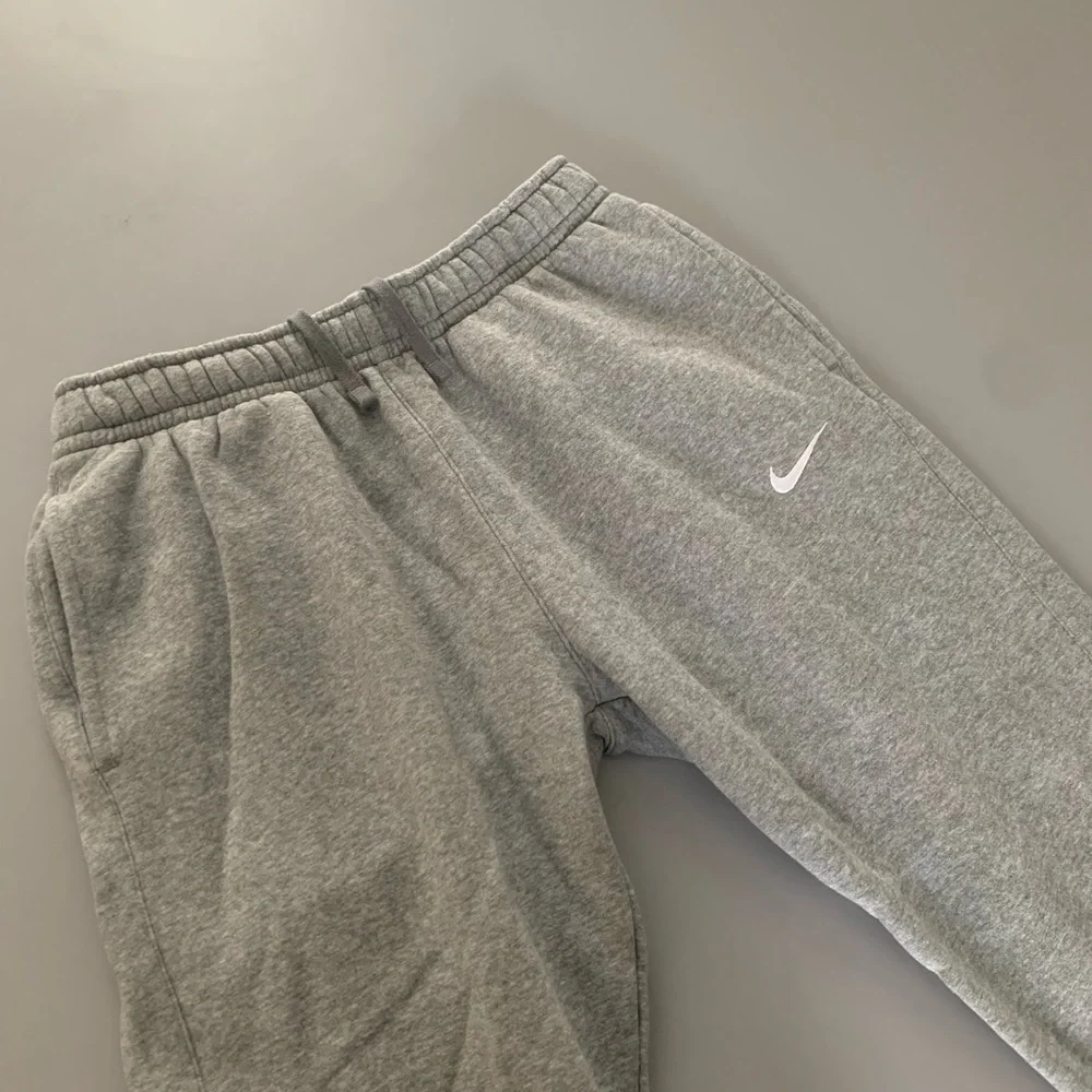 Nike Grey Sweatpants Joggers with White Swoosh
